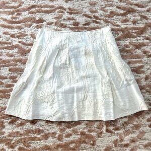 Vince White Textured Floral Skirt Size L